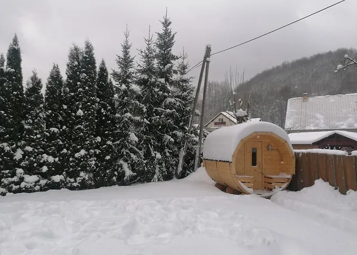 Za Potokom Nyaraló Terhely